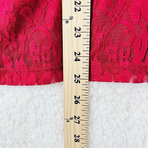 Sag Harbor Stretch Lace Floral Overlay Blouse Berry Women's Size Medium NEW - Picture 8 of 8